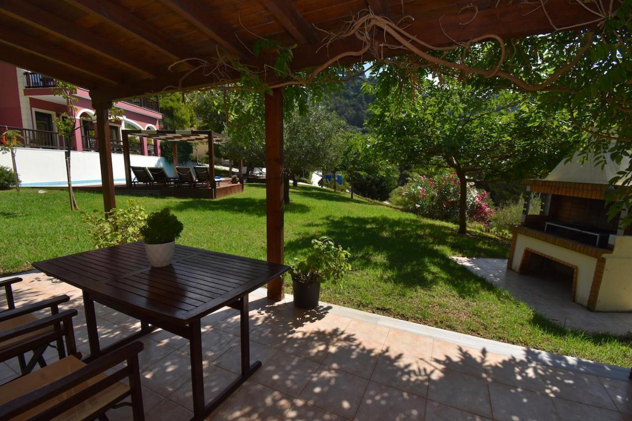 Corfu Resorts Apartments Pelekas Luaran gambar