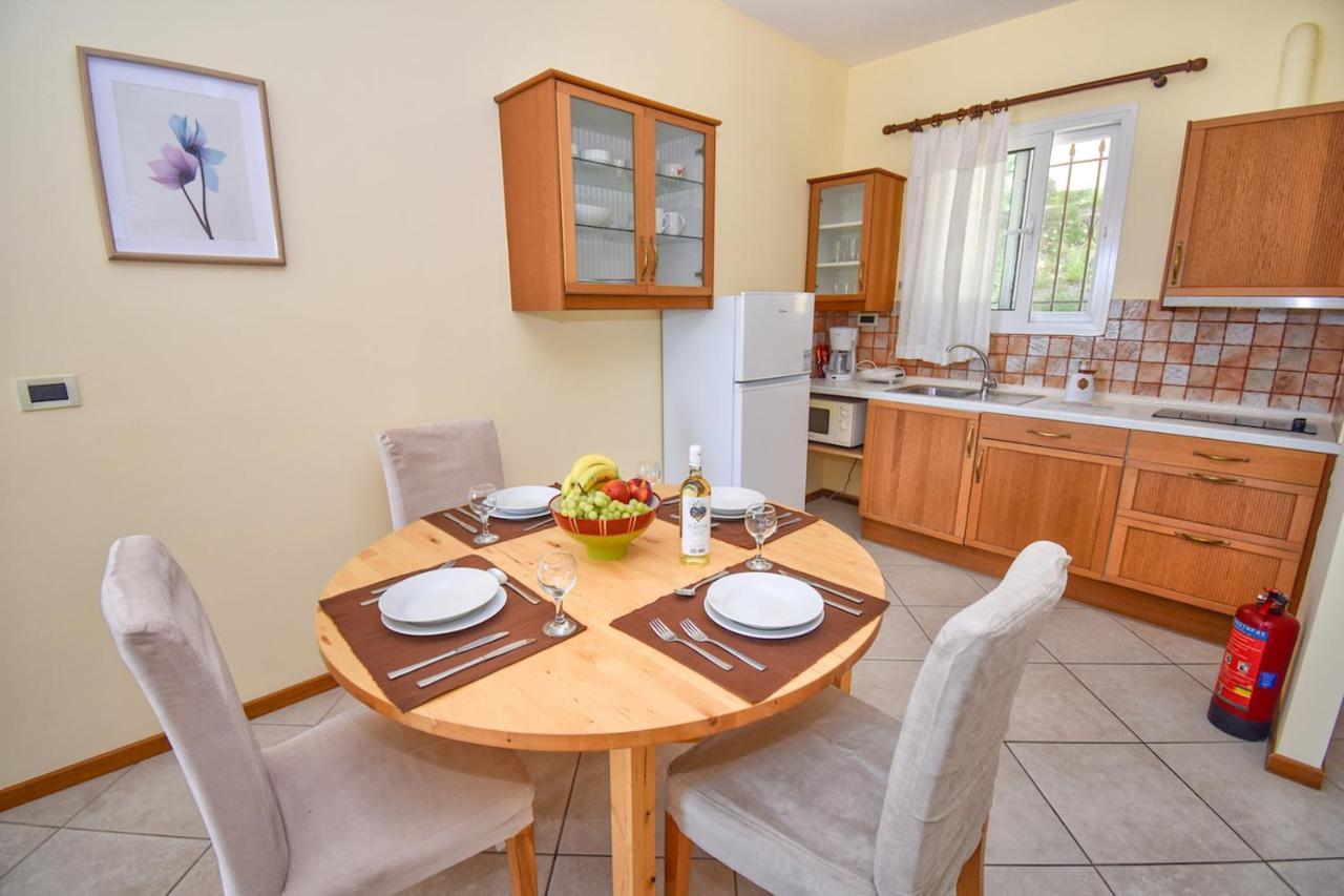 Corfu Resorts Apartments Pelekas Luaran gambar